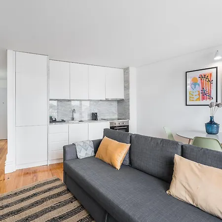 Sunshine Luxury House Urban Retreat Downtown Apartment