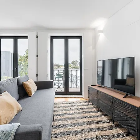 Sunshine Luxury House Urban Retreat Downtown Apartment *