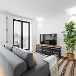 Sunshine Luxury House Urban Retreat Downtown פורטו
