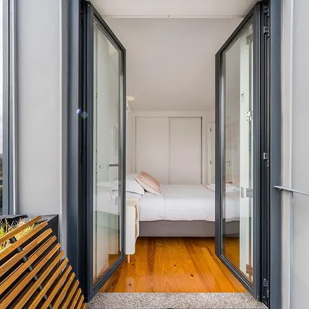 Apartment Sunshine Luxury House Urban Retreat Downtown *