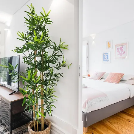 Sunshine Luxury House Urban Retreat Downtown *
